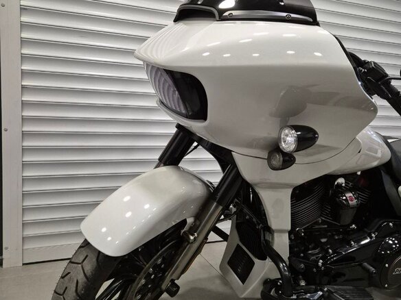 2020 Harley-Davidson CVO Road Glide, серебристый, 2700000 рублей - вид 7