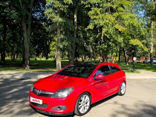 2010 Opel Astra GTC H Рестайлинг, красный, 650000 рублей, вид 2