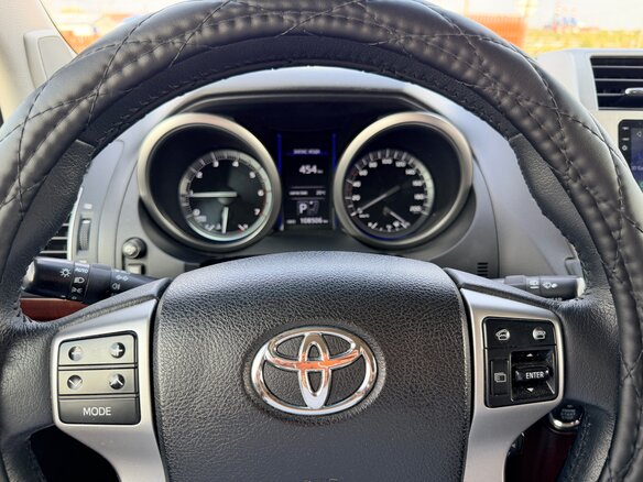 2017 Toyota Land Cruiser Prado 6-speed 150 Series Рестайлинг 1, чёрный, 4950000 рублей - вид 8