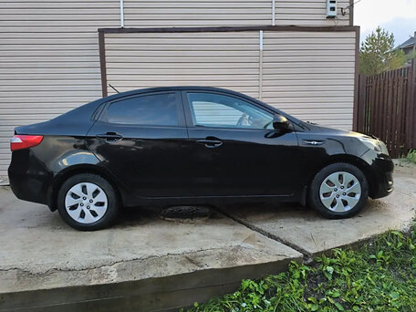 2014 Kia Rio III, чёрный, 820000 рублей, вид 2