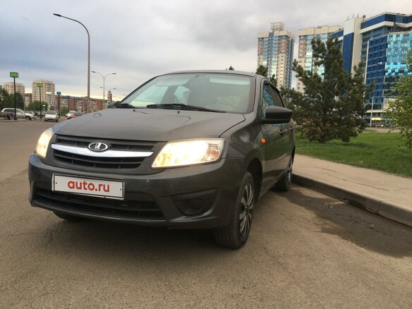 2016 Lada (ВАЗ) Granta I, серый, 400000 рублей - вид 3