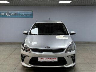 2018 Kia Rio IV, серебристый, 930000 рублей, вид 2