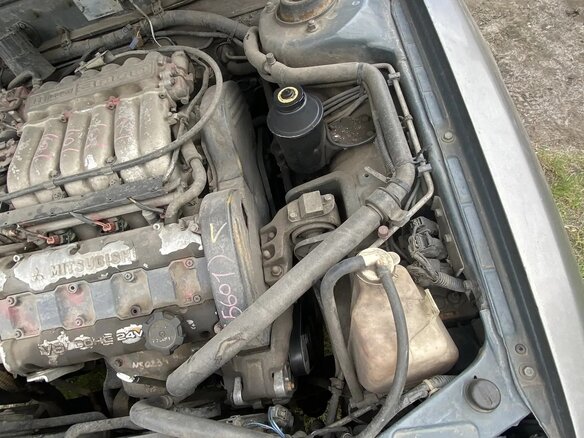 1991 Mitsubishi Sigma, серый, 150000 рублей - вид 6