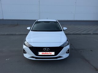 2021 Hyundai Solaris II Рестайлинг, белый, 999000 рублей, вид 1