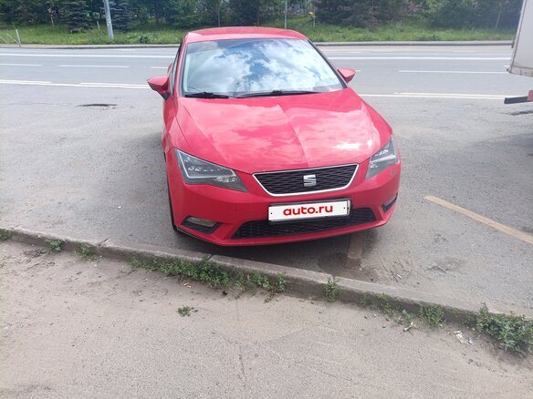 2014 SEAT Leon III, красный, 715000 рублей
