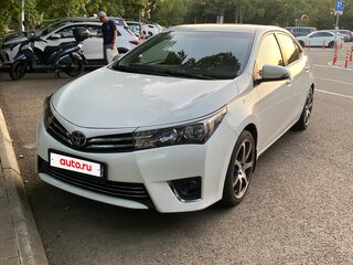 2014 Toyota Corolla XI (E160, E170, E180), белый, 1000000 рублей, вид 1