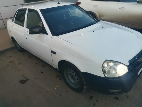 2011 Lada (ВАЗ) Priora I, белый, 285000 рублей - вид 8