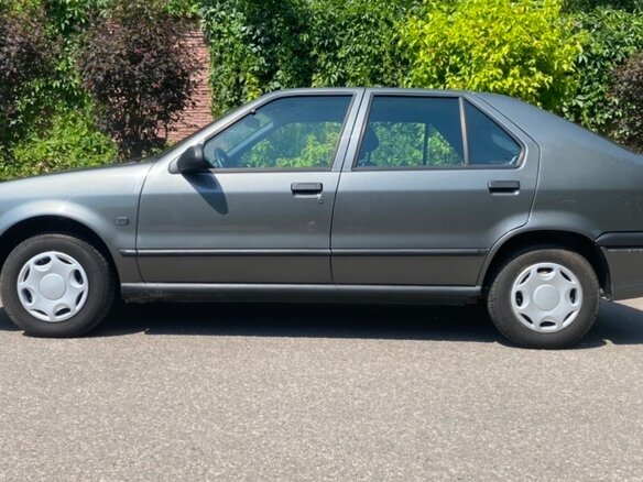 1996 Renault 19 Europa II, серый - вид 1