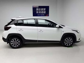 2022 Toyota Yaris L X XP150 Рестайлинг, белый, 1367010 рублей, вид 3