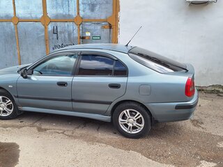 2003 Mitsubishi Carisma I Рестайлинг, зелёный, 250000 рублей, вид 3