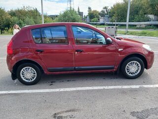 2012 Renault Sandero I, красный, 460000 рублей, вид 2