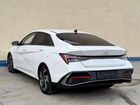 2026 Hyundai Elantra N Line VII (CN7) Рестайлинг, белый, 2155000 рублей, вид 4