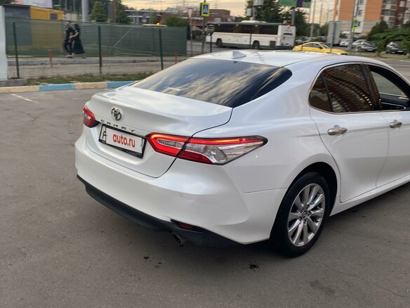 2018 Toyota Camry VIII (XV70), белый, 2500000 рублей - вид 14