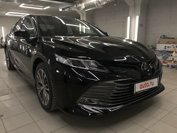 2019 Toyota Camry VIII (XV70), чёрный, 3250000 рублей - вид 4