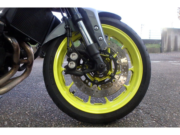 2017 Yamaha MT-09 (FZ-09), серый, 860000 рублей - вид 6