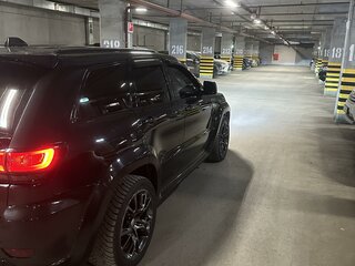 2013 Jeep Grand Cherokee SRT IV (WK2) Рестайлинг, чёрный, 4000000 рублей, вид 4