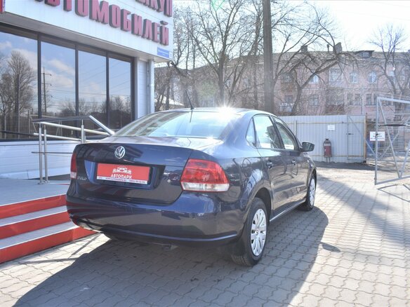 2013 Volkswagen Polo V, синий - вид 2