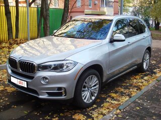 2017 BMW X5 35i III (F15), серебристый, 3150000 рублей, вид 1