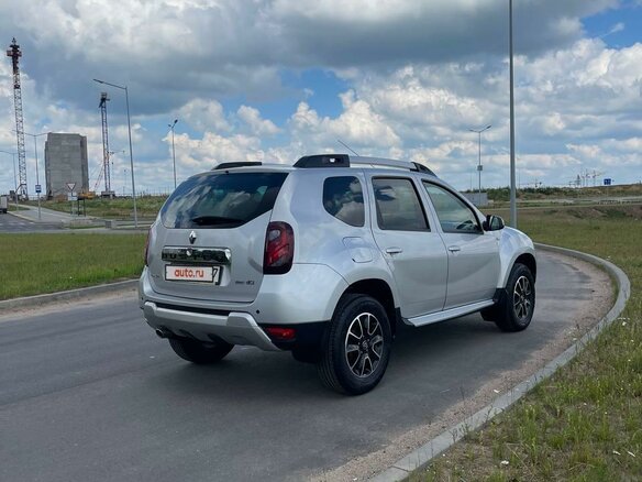 2016 Renault Duster I Рестайлинг, серебристый, 1100000 рублей - вид 5