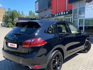 2010 Porsche Cayenne II (958), чёрный, 2850000 рублей, вид 4