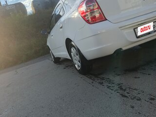2013 Chevrolet Cobalt II, белый, 650000 рублей, вид 4