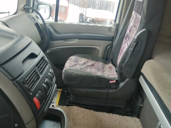 2012 DAF XF 105, белый, 3000000 рублей - вид 3