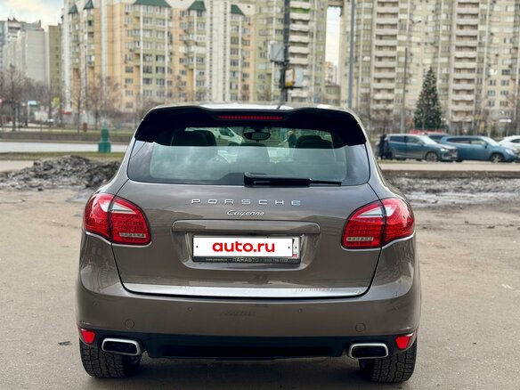 2013 Porsche Cayenne II (958), коричневый, 2430000 рублей - вид 4