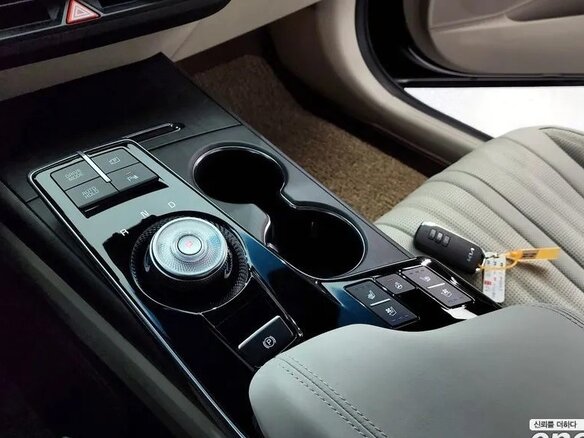 2023 Kia K8 I, чёрный, 7525593 рублей - вид 6