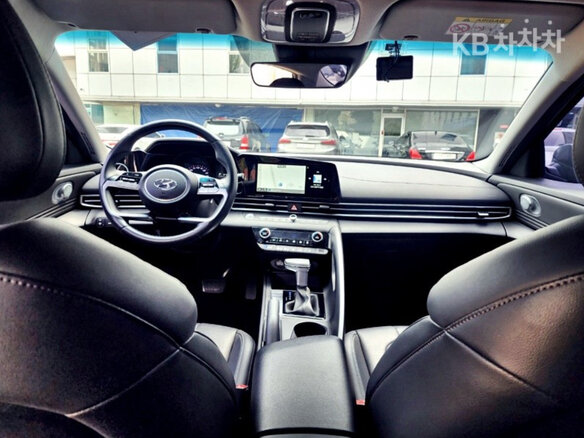 2023 Hyundai Avante VII, серый, 1431000 рублей - вид 11
