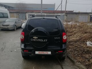2012 Chevrolet Niva I Рестайлинг, чёрный, 380000 рублей, вид 4