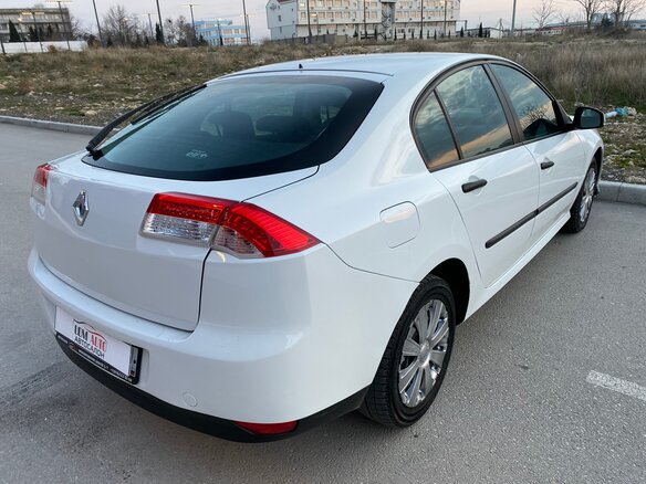 2008 Renault Laguna III, белый - вид 27