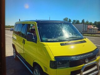 1997 Volkswagen Transporter T4, жёлтый, 1000000 рублей, вид 2