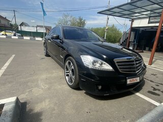 2008 Mercedes-Benz S-Класс 600 Long V (W221), чёрный, 2100000 рублей, вид 3