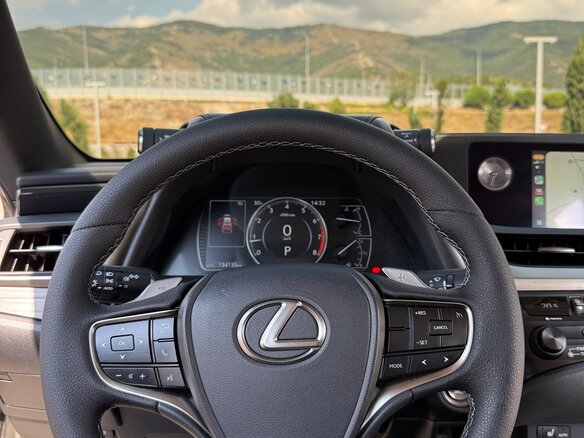 2019 Lexus ES 200 VII, серый - вид 11