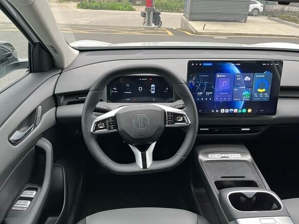 2026 MG 5 EV Standard Range I Рестайлинг, белый, 1580000 рублей - вид 6