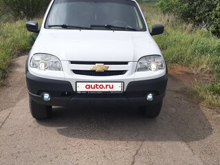 2018 Chevrolet Niva I Рестайлинг, белый, 999999 рублей, вид 2