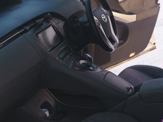 2009 Toyota Prius III (XW30), серебристый, 755005 рублей, вид 2