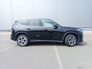 2023 BMW X1 28i xDrive III (U11/U12), чёрный, 3050000 рублей, вид 4