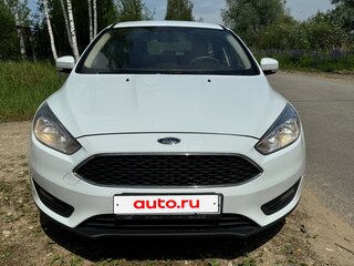 2016 Ford Focus III Рестайлинг, белый, 800000 рублей, вид 1