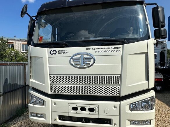 2023 FAW J6 CA3250, белый, 10500000 рублей