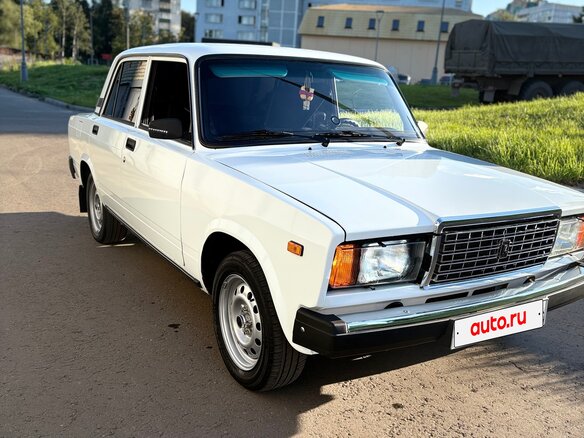 2008 Lada (ВАЗ) 2107, белый, 400000 рублей - вид 7