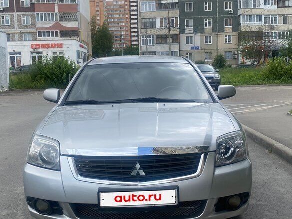 2008 Mitsubishi Galant IX Рестайлинг 2, серебристый, 750000 рублей - вид 1