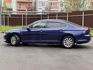 2019 Volkswagen Passat B8, синий, 1900000 рублей, вид 4