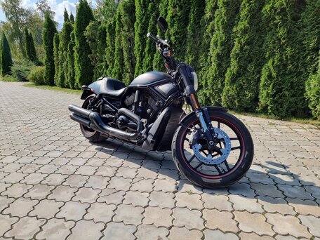 2012 Harley-Davidson V-Rod, чёрный, 2100000 рублей, вид 2