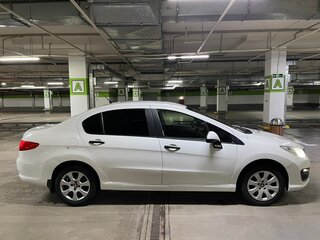 2017 Peugeot 408 I Рестайлинг, белый, 830000 рублей, вид 4