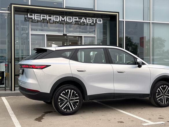 2025 Omoda C7, серебристый, 3099000 рублей - вид 31