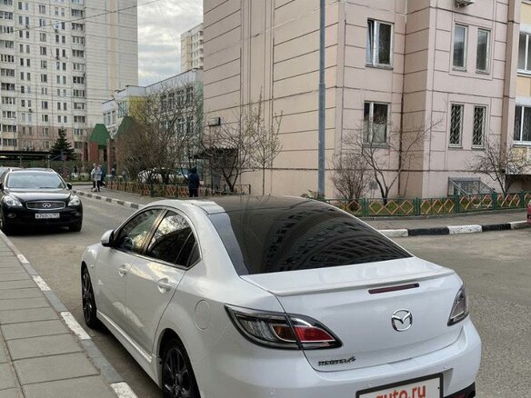 2011 Mazda 6 II (GH) Рестайлинг, белый - вид 1