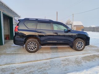 2019 Toyota Land Cruiser Prado 150 Series Рестайлинг 2, чёрный, 6250000 рублей, вид 2