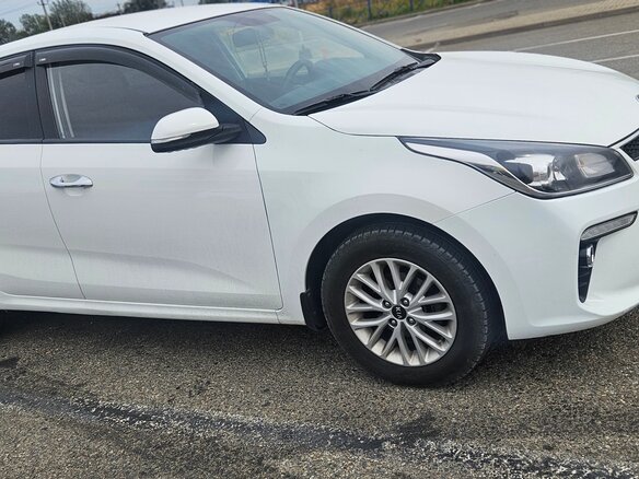 2017 Kia Rio IV, белый, 1230000 рублей - вид 5