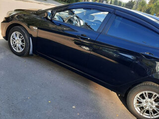 2013 Hyundai Solaris I, чёрный, 710000 рублей, вид 3